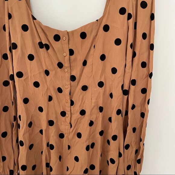 BEACH RIOT Ivy Dress in DOT - Picture 6 of 9